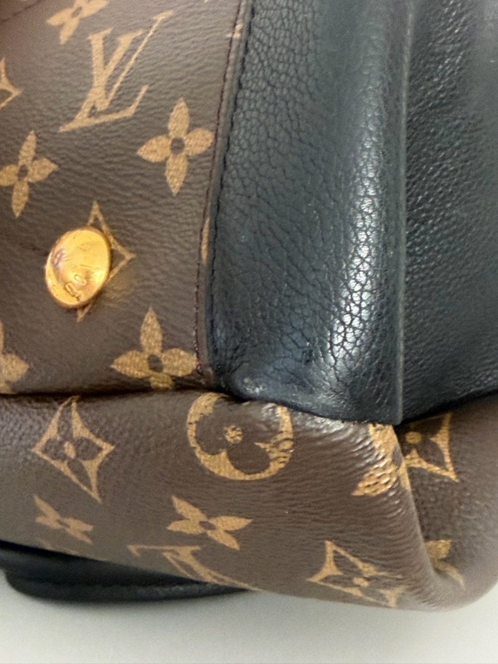 Authentic Louis Vuitton Pallas Tote - Picture 10 of 16